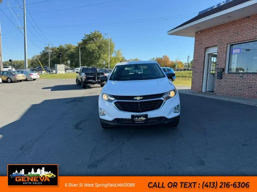 2018 Chevrolet Equinox LS photo 1