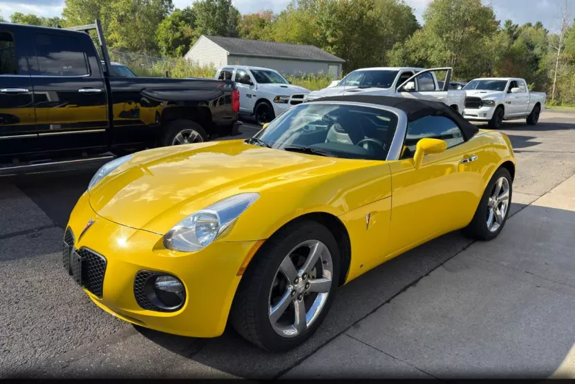 2007 Pontiac Solstice photo 1