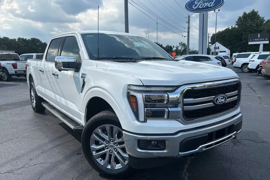 2025 Ford F-150 Lariat photo 1