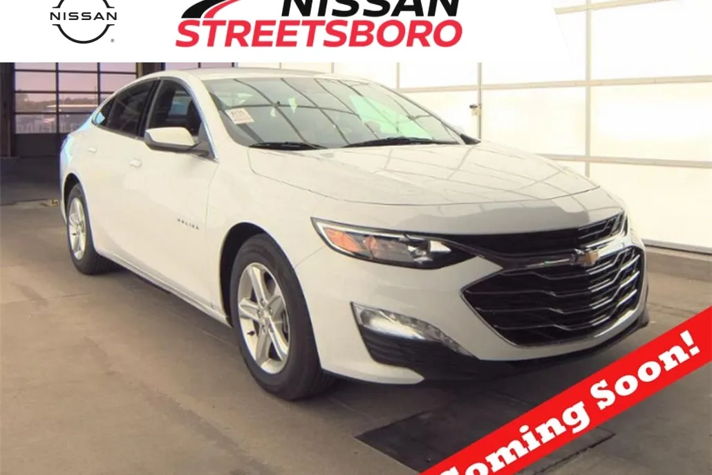 2024 Chevrolet Malibu 1LT photo 1