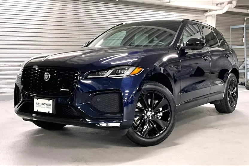 2025 Jaguar F-PACE R-Dynamic S photo 1
