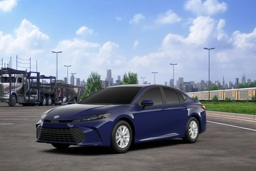 2026 Toyota Camry LE photo 1