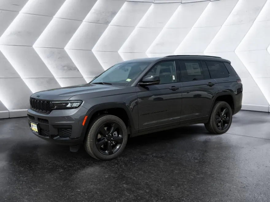 2025 Jeep Grand Cherokee Altitude X photo 1