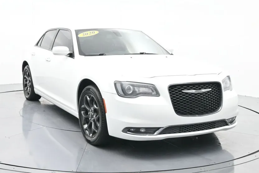 2020 Chrysler 300 S photo 1