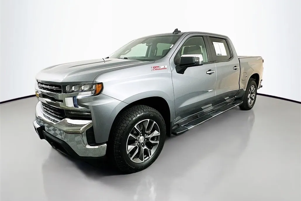 2021 Chevrolet Silverado 1500 LT photo 1