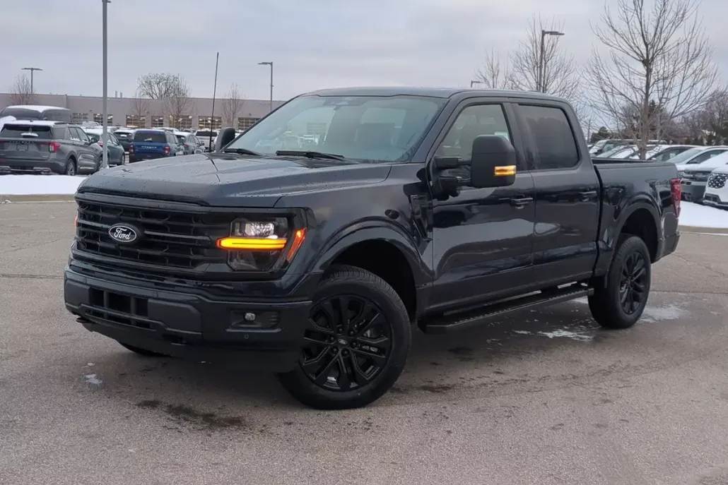 2025 Ford F-150 XLT photo 1