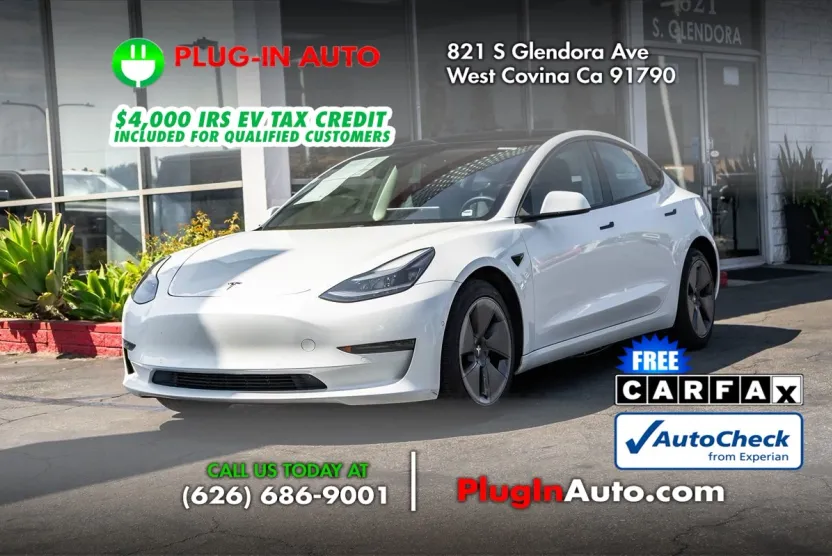 2021 Tesla Model 3 Standard Range Plus photo 1