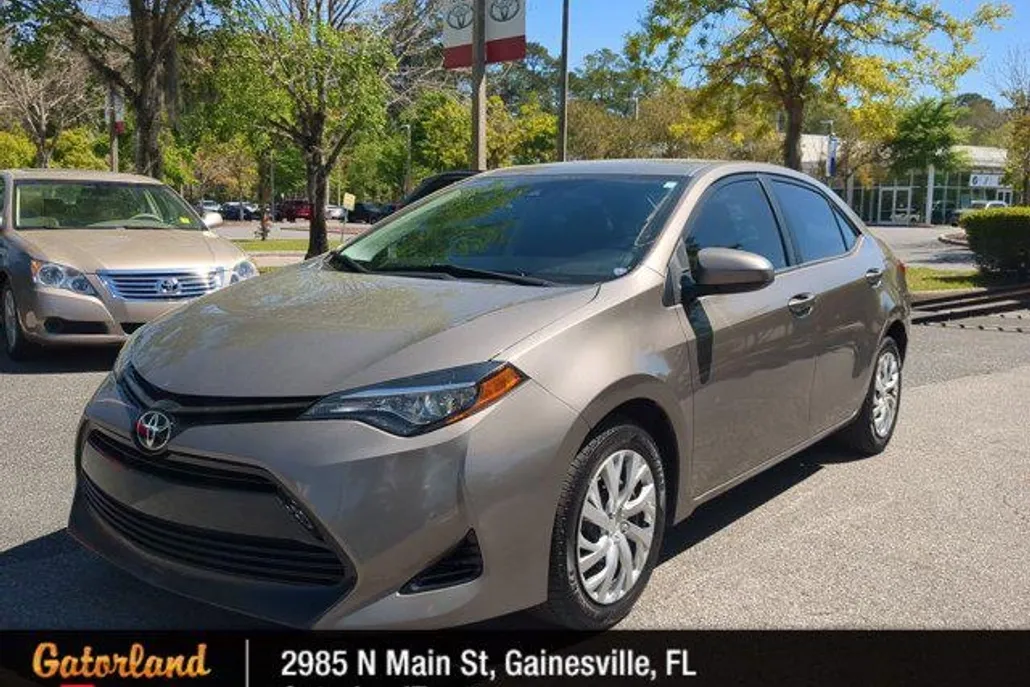 2019 Toyota Corolla XLE XSE photo 1