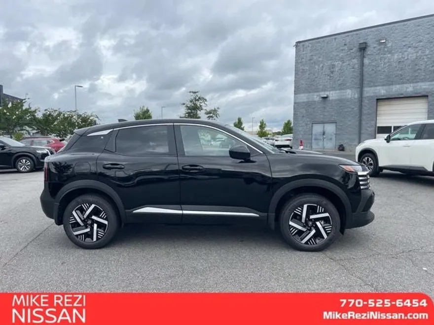 2025 Nissan Kicks SV photo 1