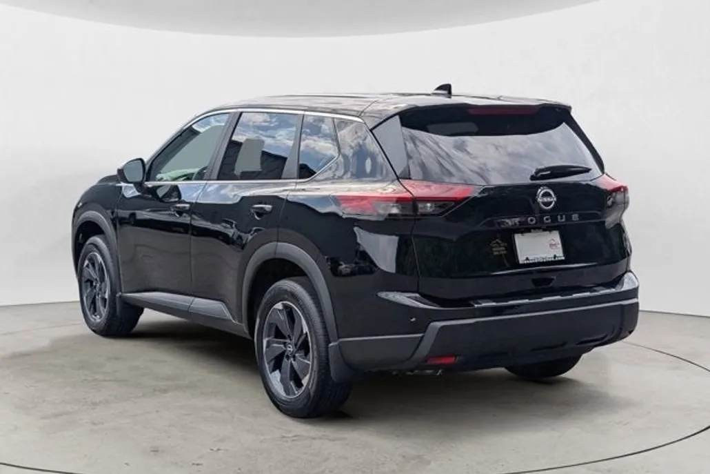 2025 Nissan Rogue SV photo 1