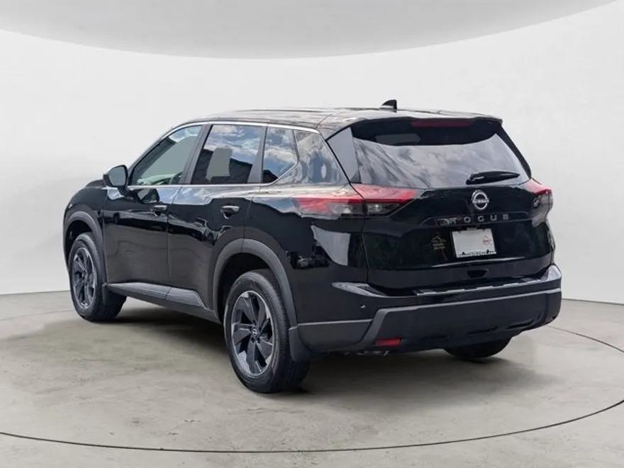 2025 Nissan Rogue SV photo 1