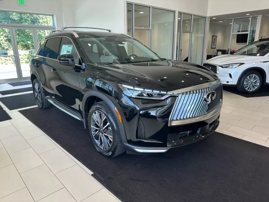 2026 Infiniti QX60 Luxe photo 1