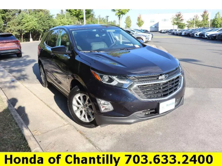 2020 Chevrolet Equinox LT photo 1