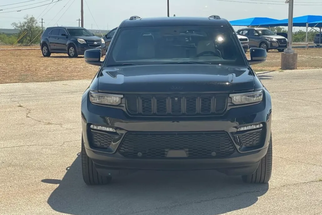 2024 Jeep Grand Cherokee Limited photo 1