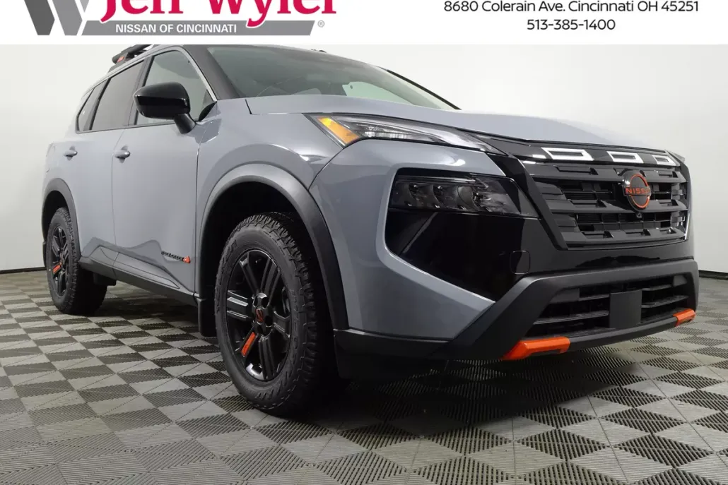 2025 Nissan Rogue SV photo 1