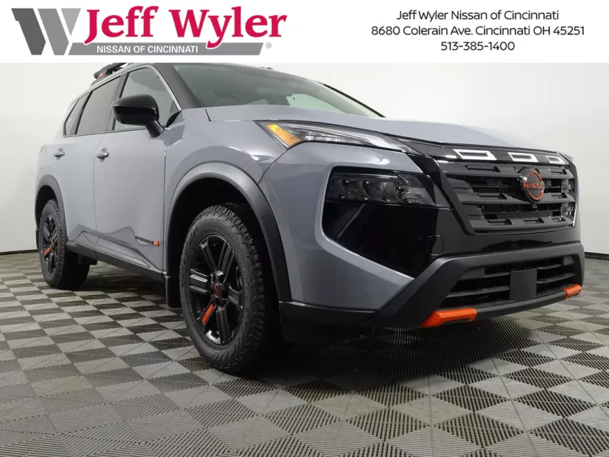 2025 Nissan Rogue SV photo 1