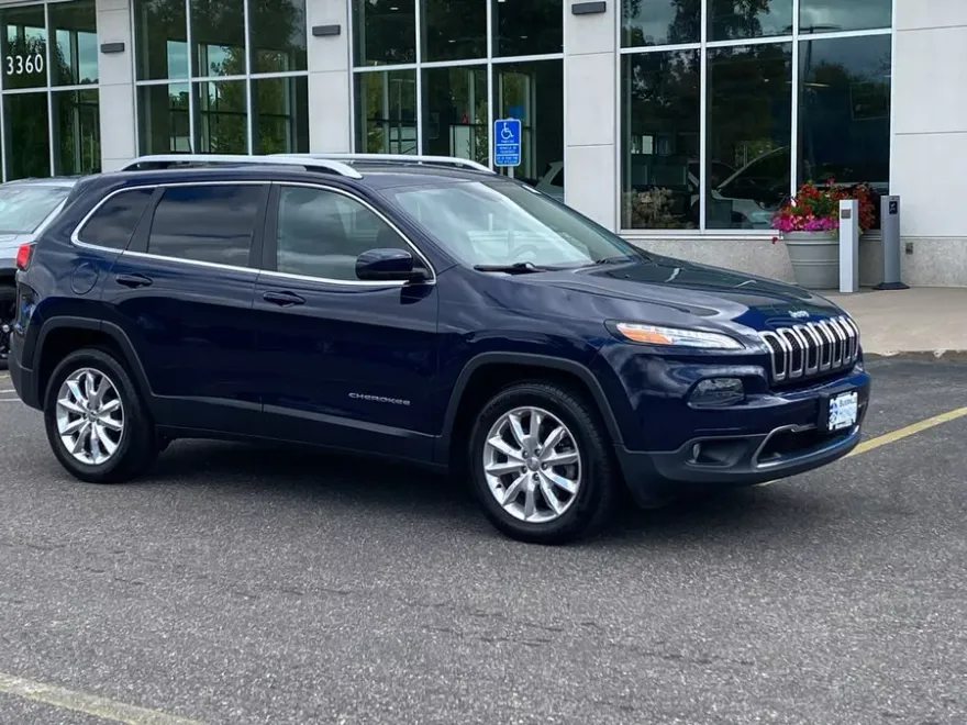 2016 Jeep Cherokee Limited photo 1
