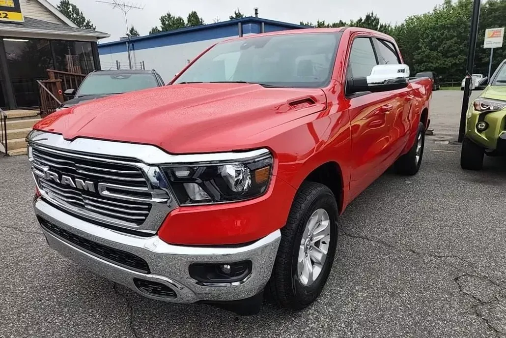2024 Ram 1500 Laramie photo 1