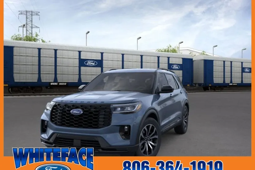 2025 Ford Explorer ST-Line photo 1