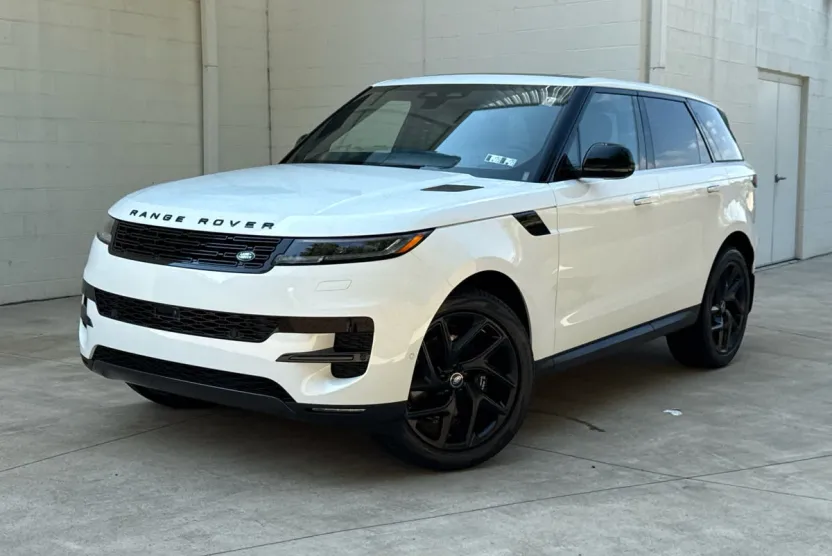 2025 Land Rover Range Rover Sport SE photo 1