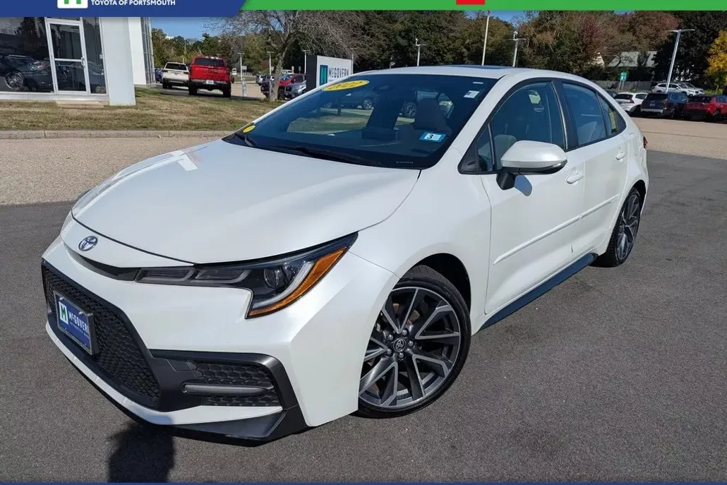 2022 Toyota Corolla SE photo 1