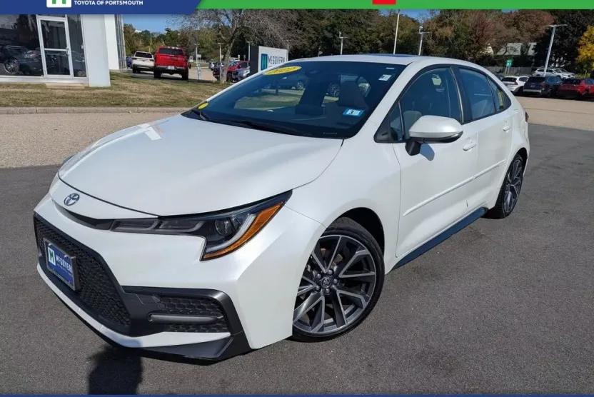 2022 Toyota Corolla SE photo 1