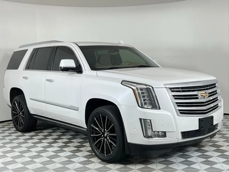 2020 Cadillac Escalade Platinum photo 1