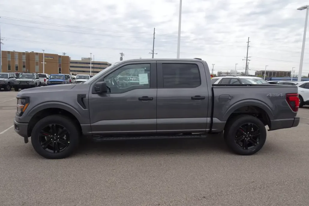 2025 Ford F-150 STX photo 1