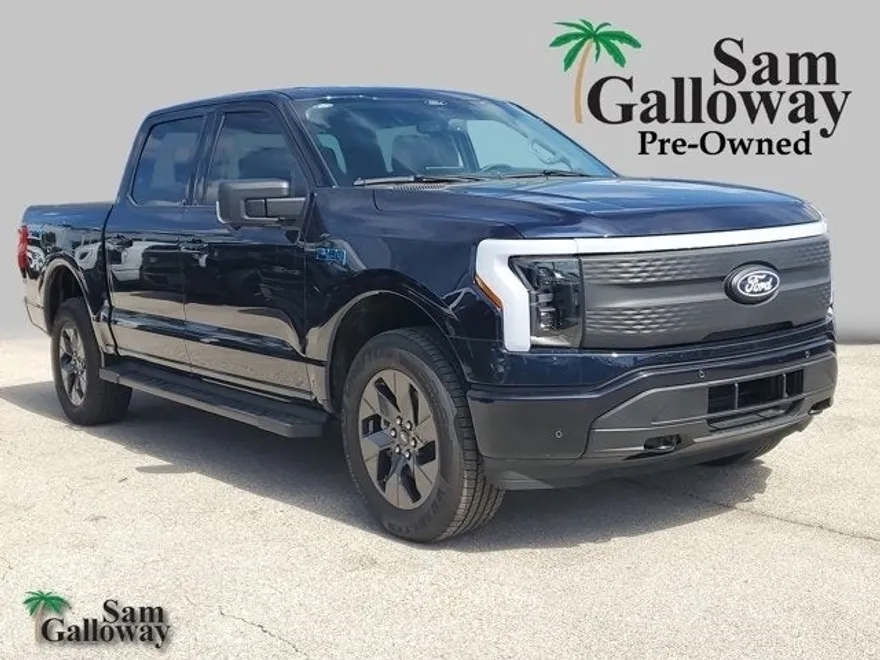 2025 Ford F-150 Lightning photo 1