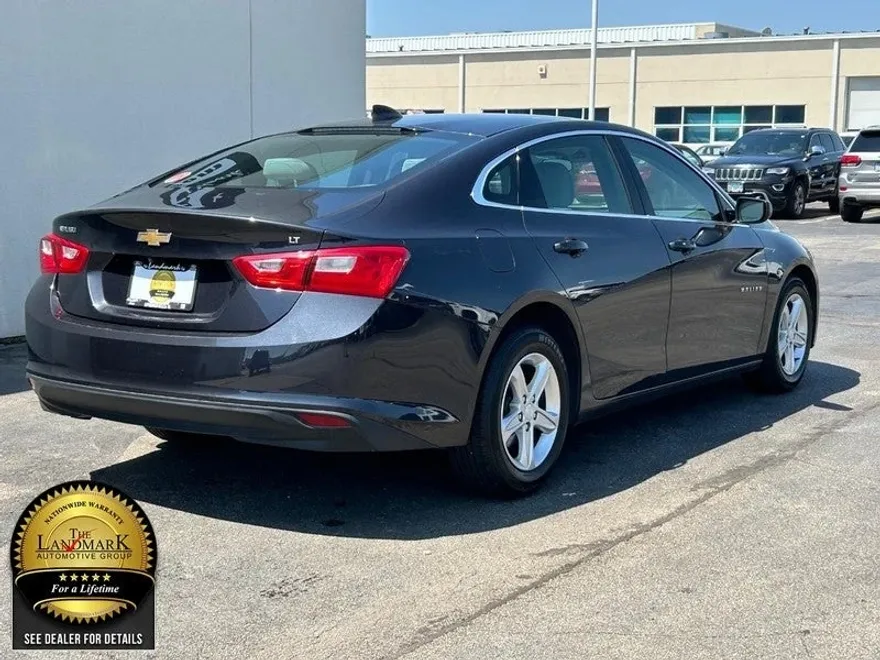 2023 Chevrolet Malibu 1LT photo 1