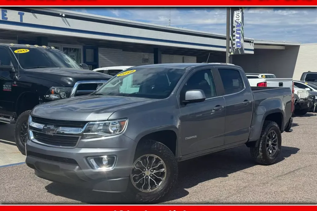 2019 Chevrolet Colorado LT photo 1