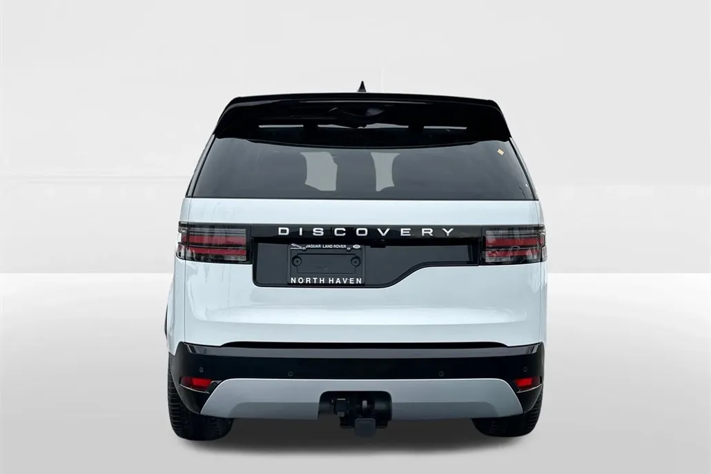 2025 Land Rover Discovery Metropolitan Edition photo 1