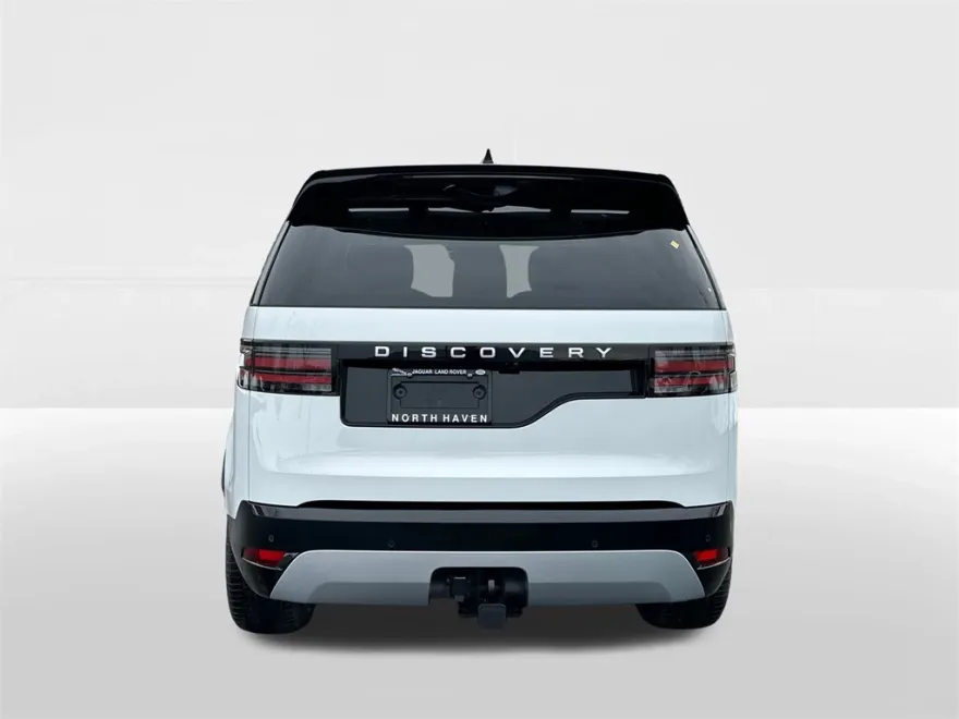 2025 Land Rover Discovery Metropolitan Edition photo 1