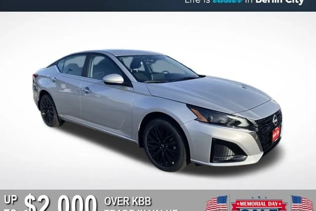 2025 Nissan Altima 2.5 SV photo 1