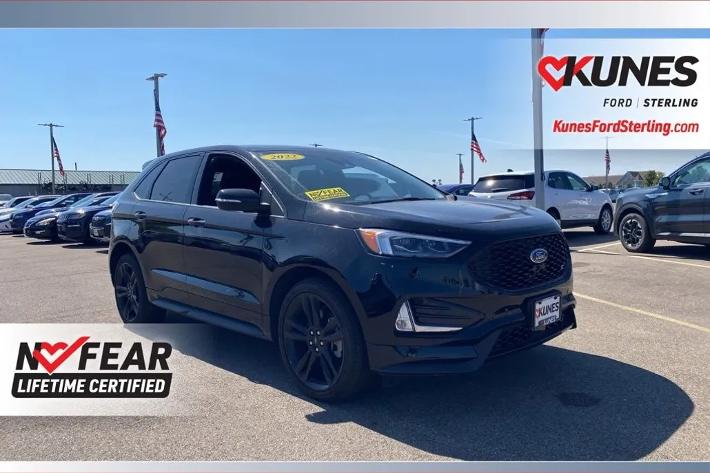 2022 Ford Edge ST photo 1