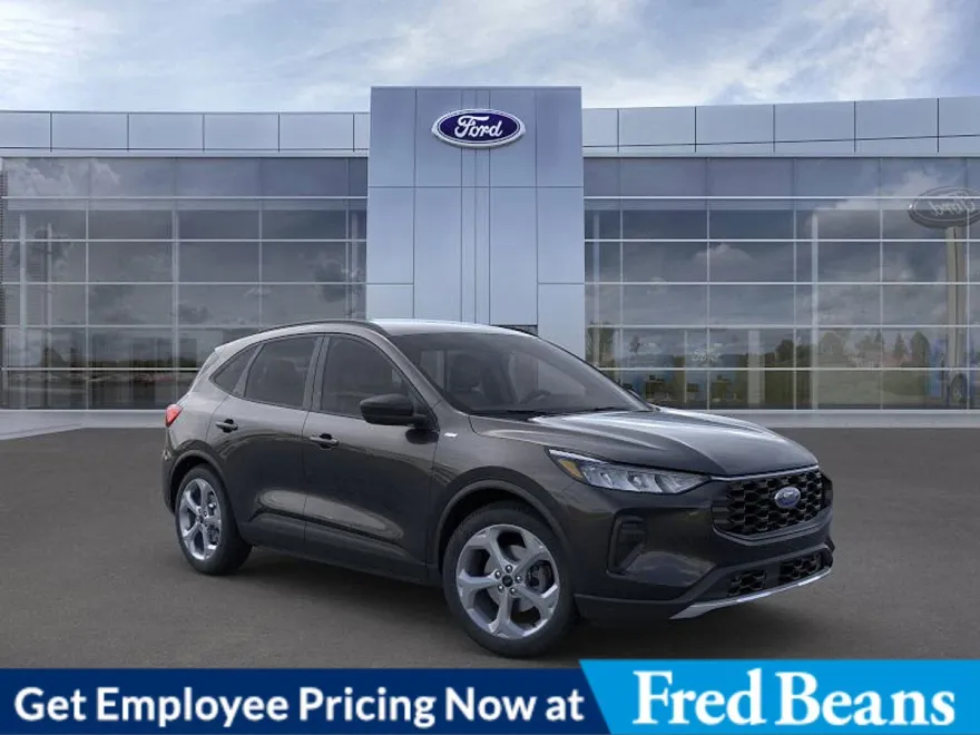 2025 Ford Escape ST-Line photo 1