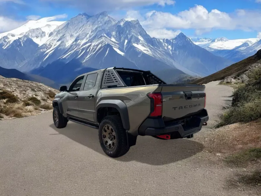 2024 Toyota Tacoma photo 1