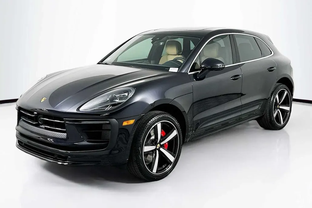2025 Porsche Macan S photo 1