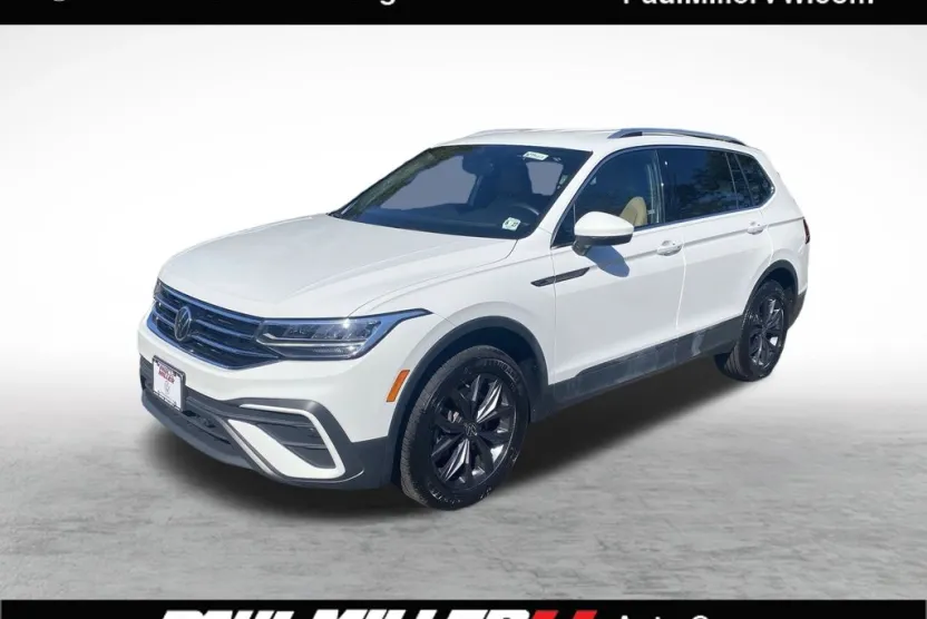 2022 Volkswagen Tiguan SE photo 1