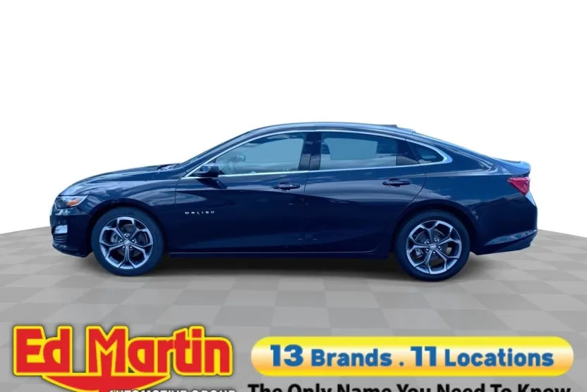 2023 Chevrolet Malibu 1LT photo 1
