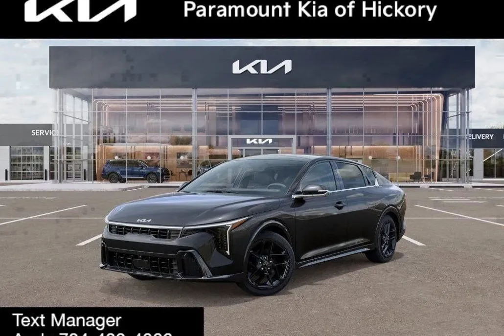 2025 Kia K4 GT-Line Turbo photo 1