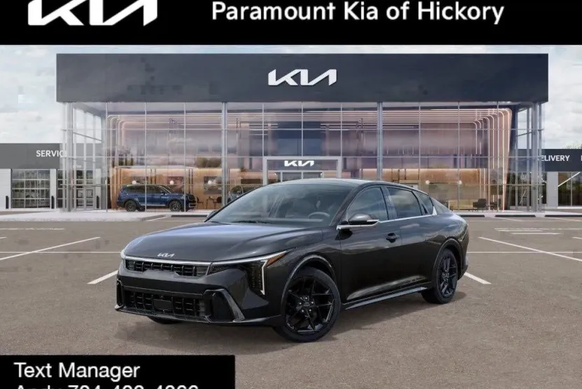 2025 Kia K4 GT-Line Turbo photo 1