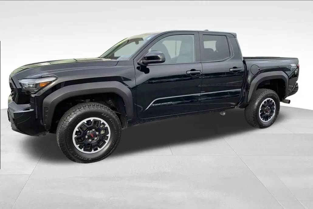 2024 Toyota Tacoma TRD Sport photo 1