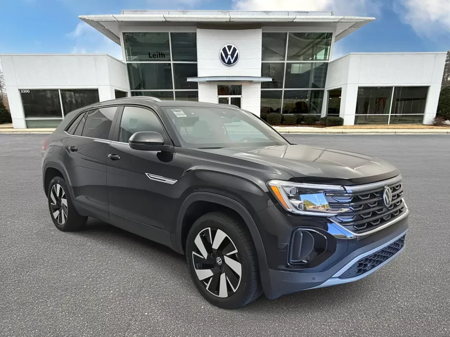 2025 Volkswagen Atlas Cross Sport SE Technology photo 1