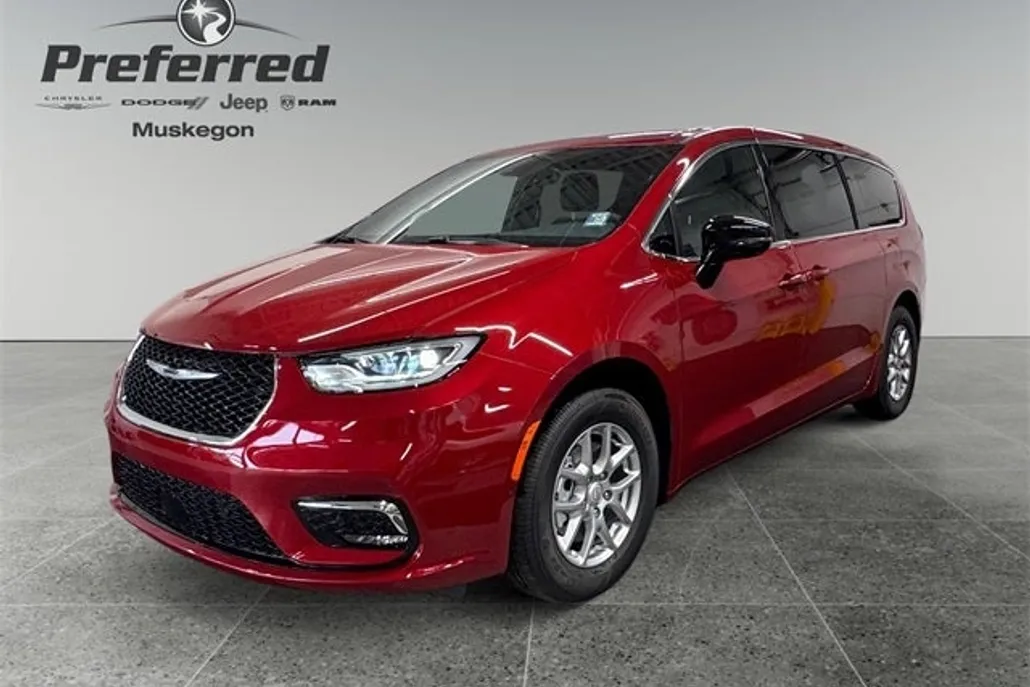 2026 Chrysler Pacifica photo 1