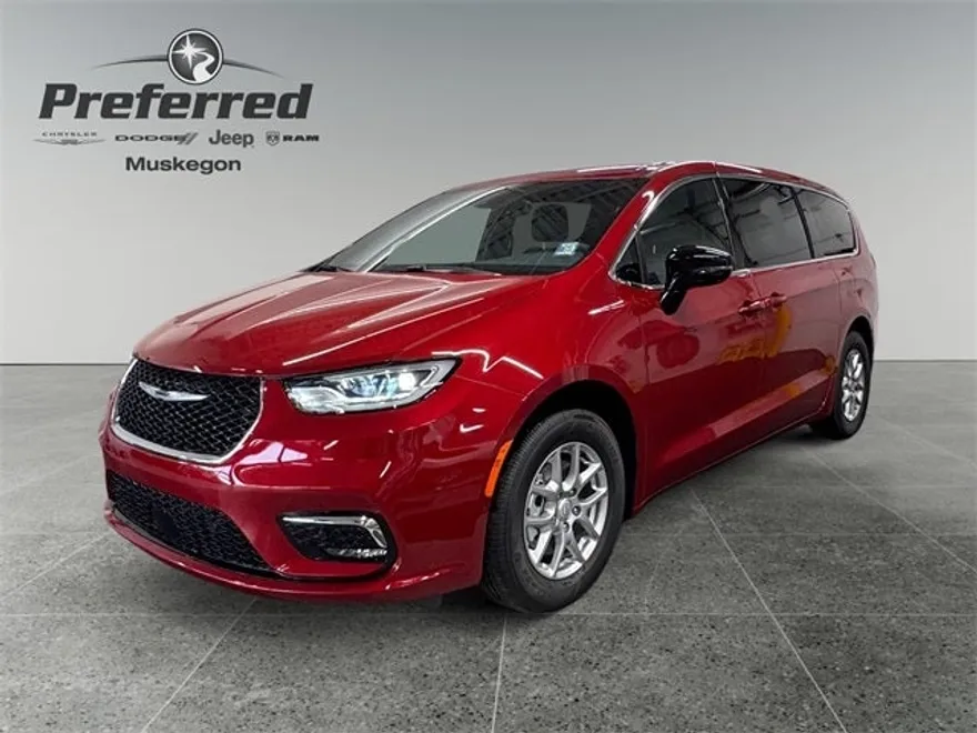 2026 Chrysler Pacifica photo 1