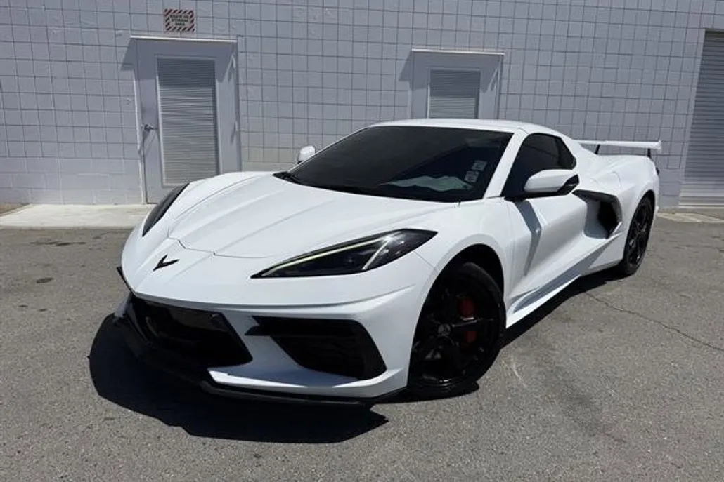 2022 Chevrolet Corvette 2LT photo 1
