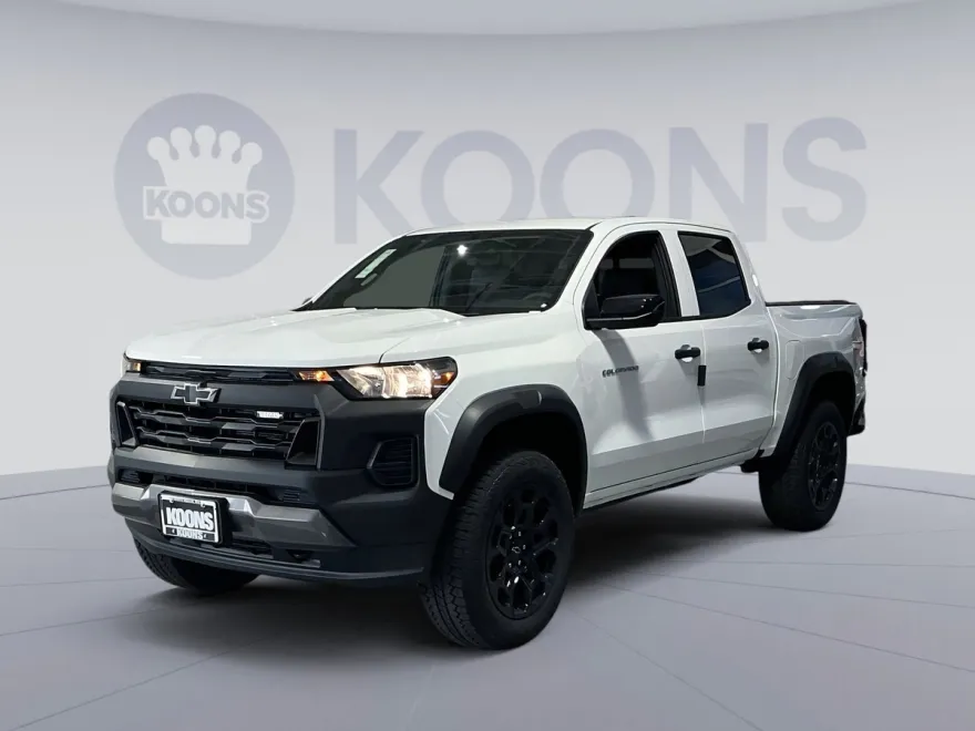 2026 Chevrolet Colorado Trail Boss photo 1