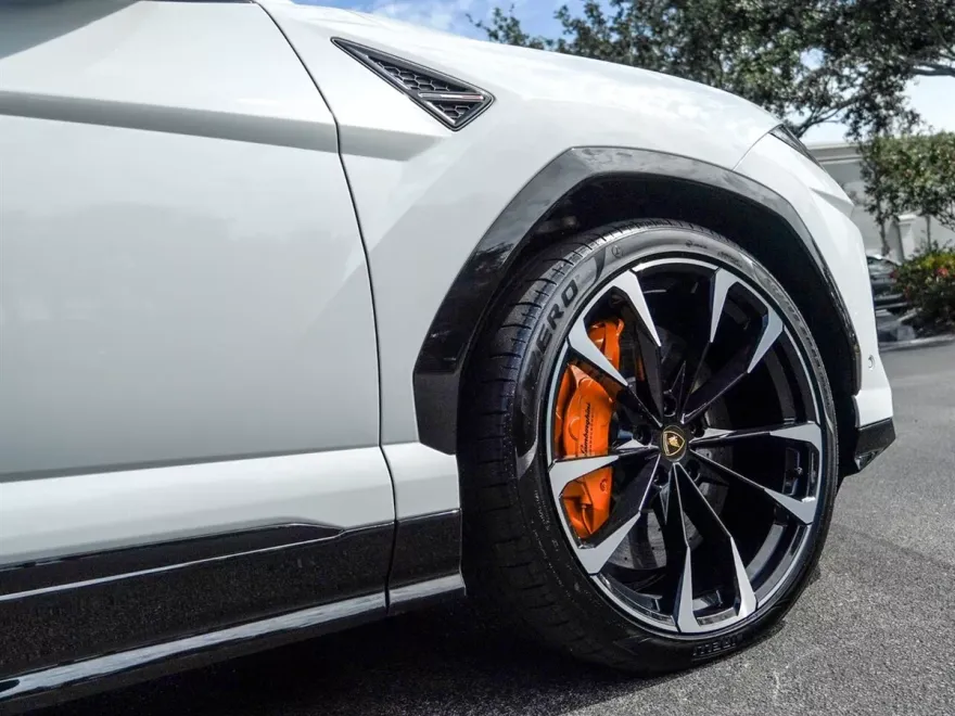 2022 Lamborghini Urus photo 49