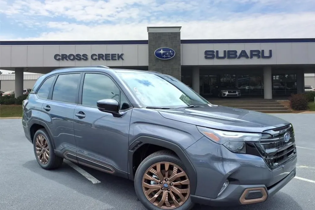 2025 Subaru Forester Sport photo 1